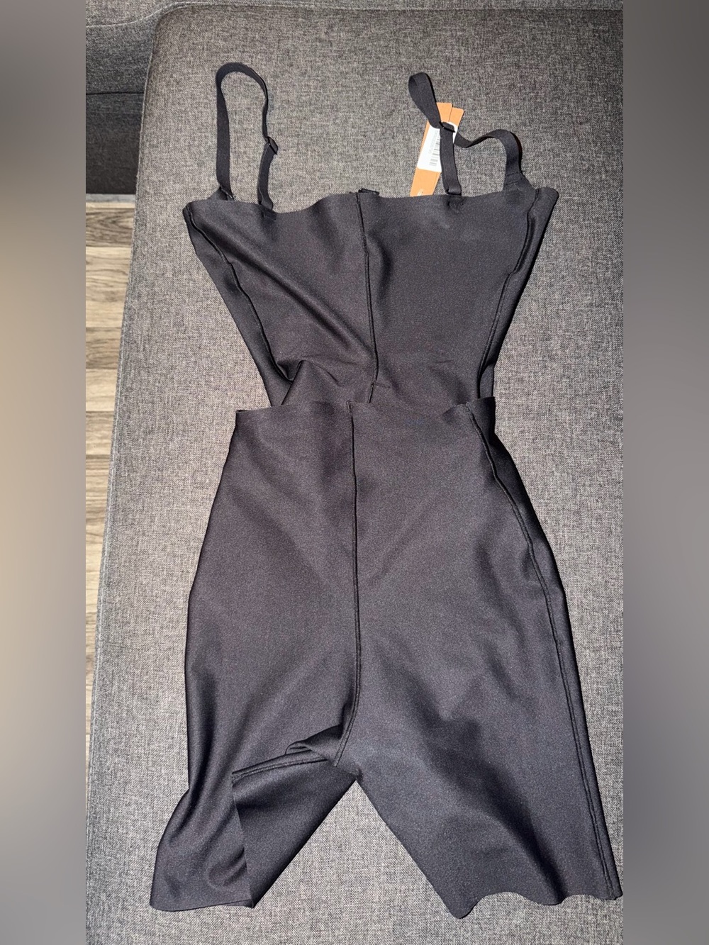 SKIMS BODY
CS OPEN BACK MID THIGH BODYSUIT - Picture 2 of 3